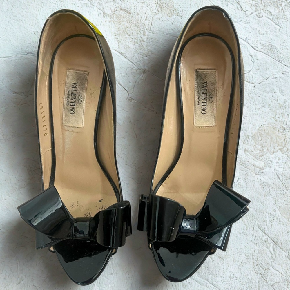 Valentino Glossy Black Flats with Bow Accent